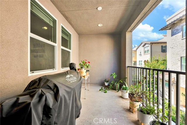 MLS #OC25221235 image #12