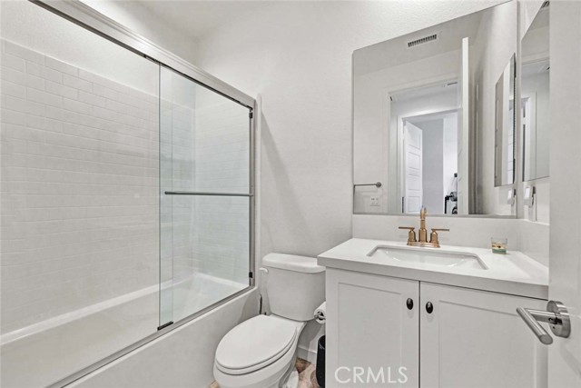 MLS #OC25221235 image #17