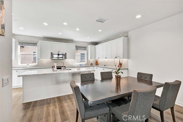 MLS #OC25221235 image #7