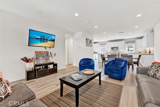 MLS #OC25221235 image #8