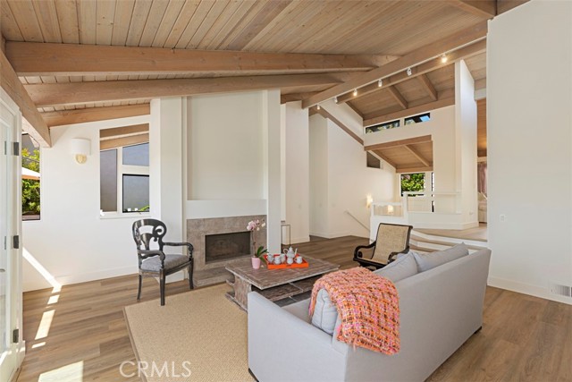 MLS #OC25234646 img 11