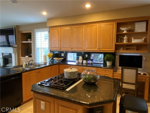 MLS #OC25234691 image #13