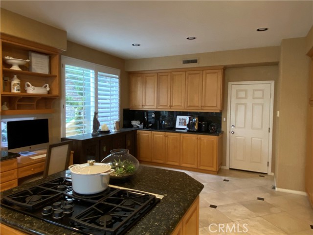 MLS #OC25234691 image #15