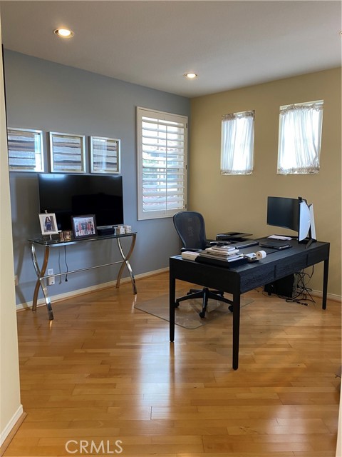 MLS #OC25234691 image #32