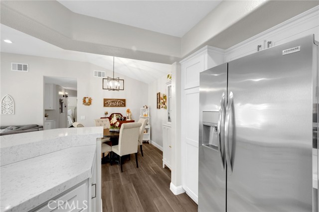 MLS #OC25234698 image #17