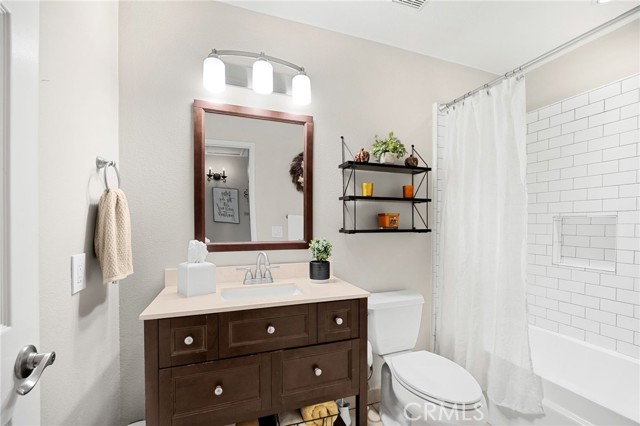 MLS #OC25234698 image #38