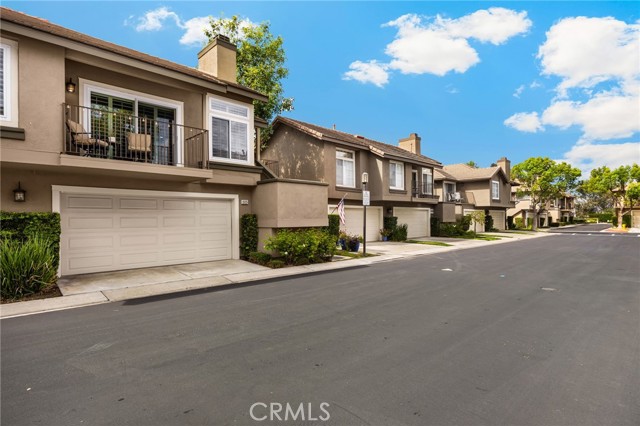 MLS #OC25234698 image #41