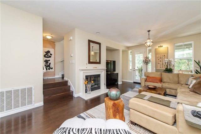 MLS #OC25234749 image #5