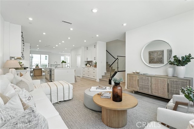MLS #OC25234750 image #1