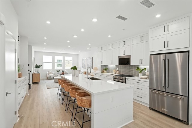 MLS #OC25234750 image #2