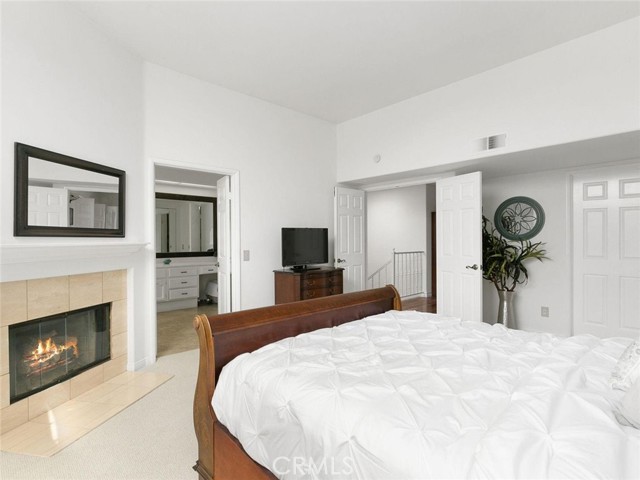 MLS #OC25234810 image #16