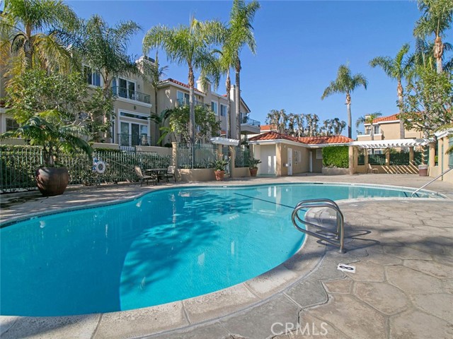 MLS #OC25234810 image #28