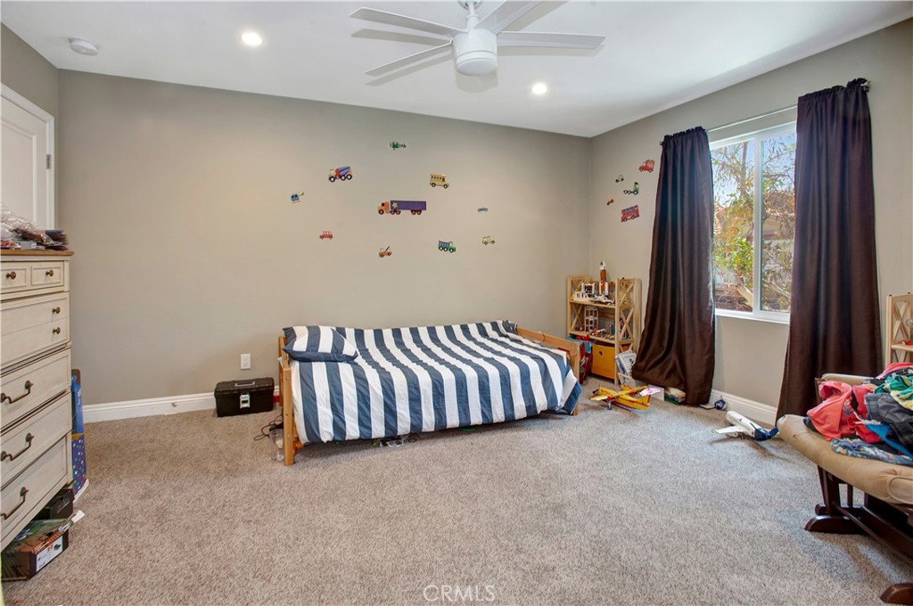 MLS #OC25234819 image #23