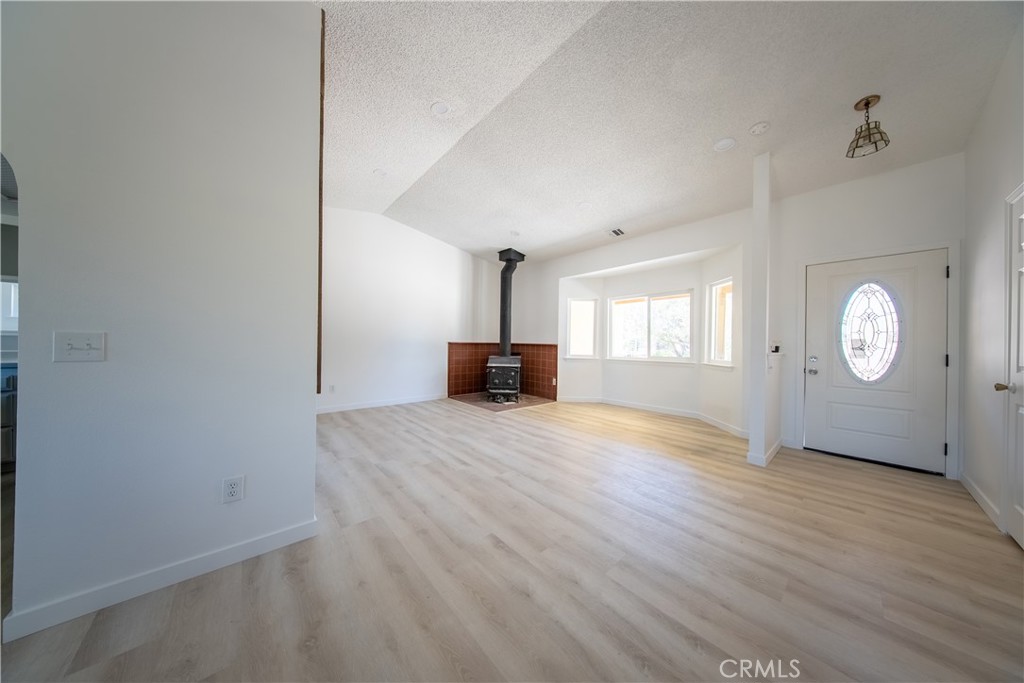 MLS #OC25234855 image #11