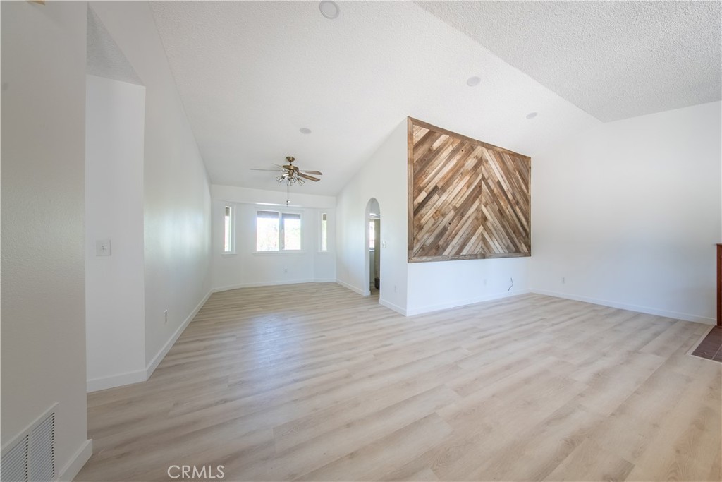 MLS #OC25234855 image #27