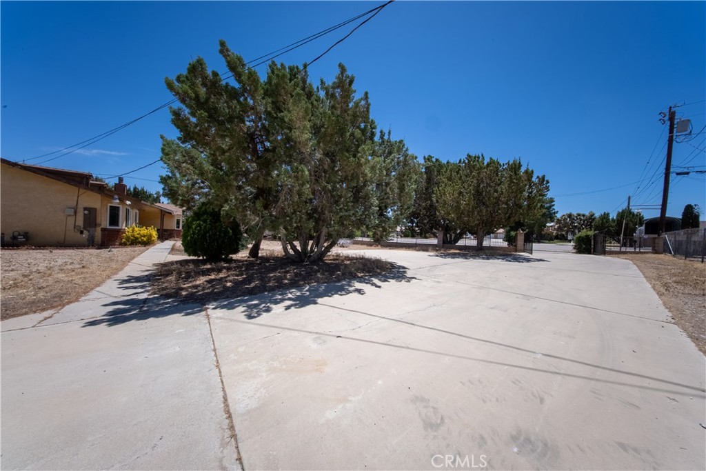 MLS #OC25234855 image #32