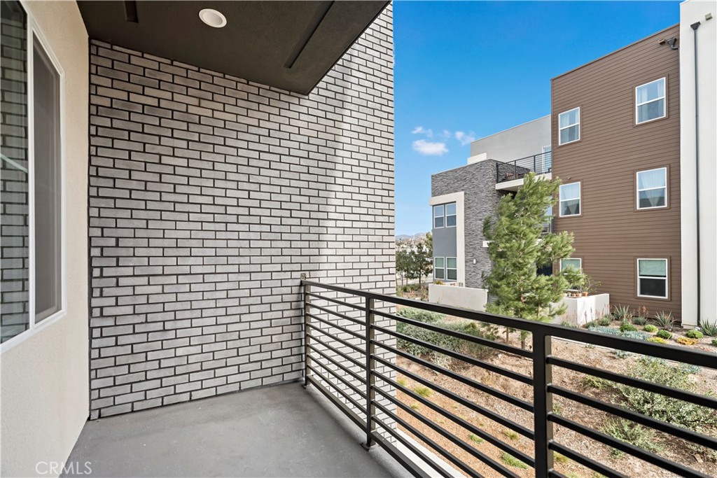 MLS #OC25234934 image #15