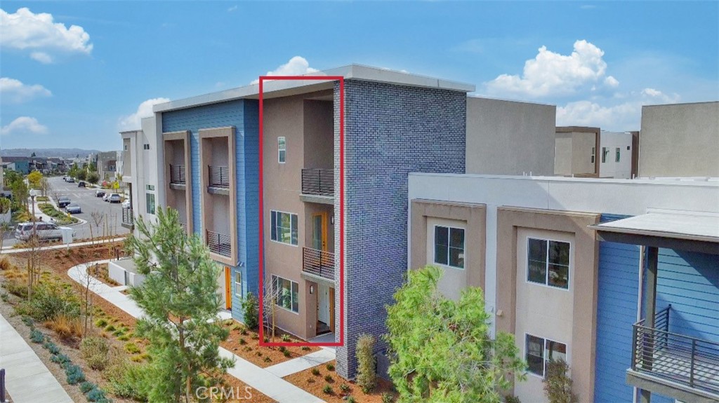 MLS #OC25234934 image #31