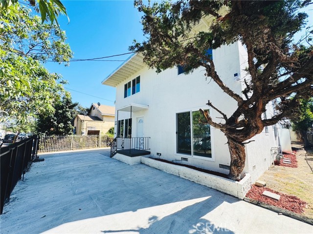 MLS #OC25234956 image #2