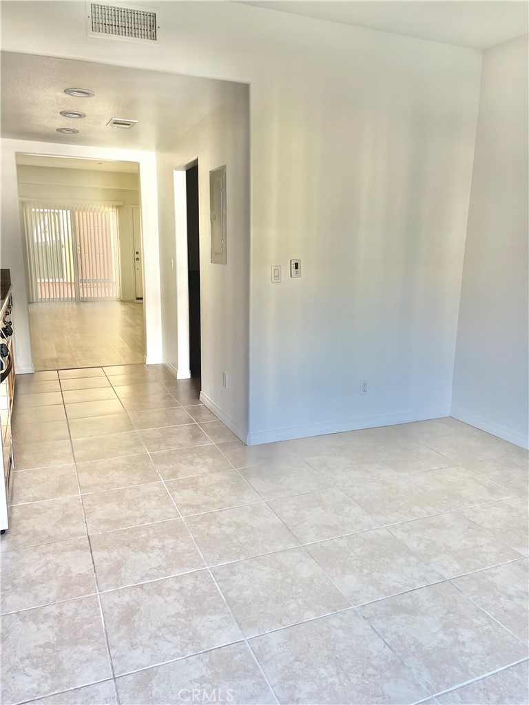 MLS #OC25234964 image #13