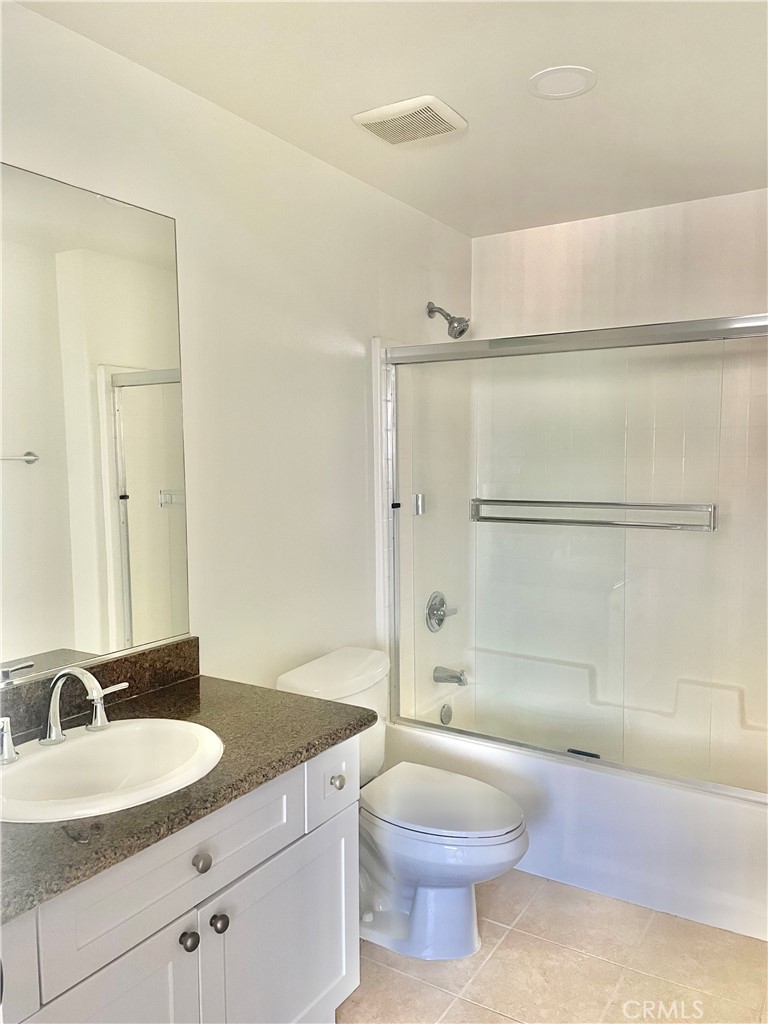 MLS #OC25234964 image #21