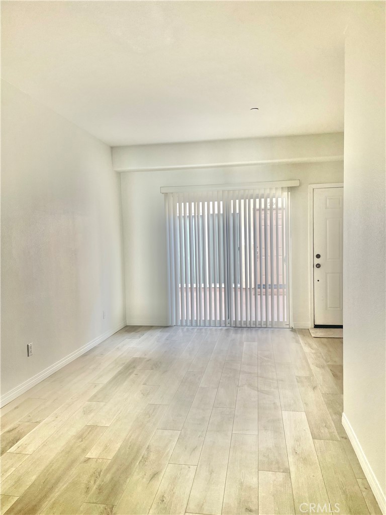 MLS #OC25234964 image #6