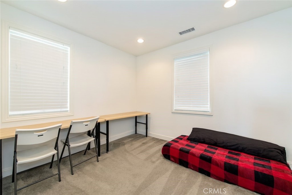 MLS #OC25235019 image #17