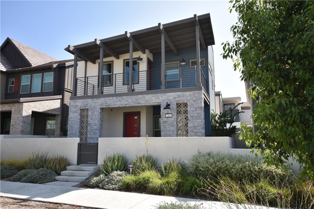 MLS #OC25235047 image #1