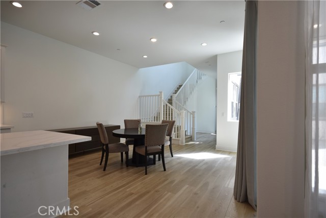 MLS #OC25235047 image #14