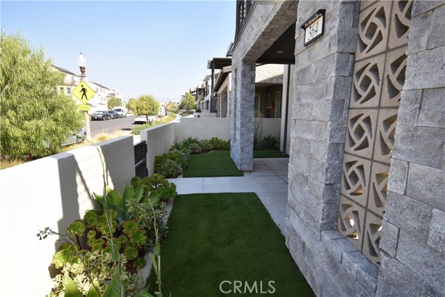 MLS #OC25235047 image #3