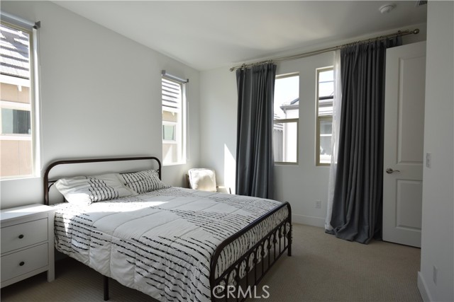 MLS #OC25235047 image #33