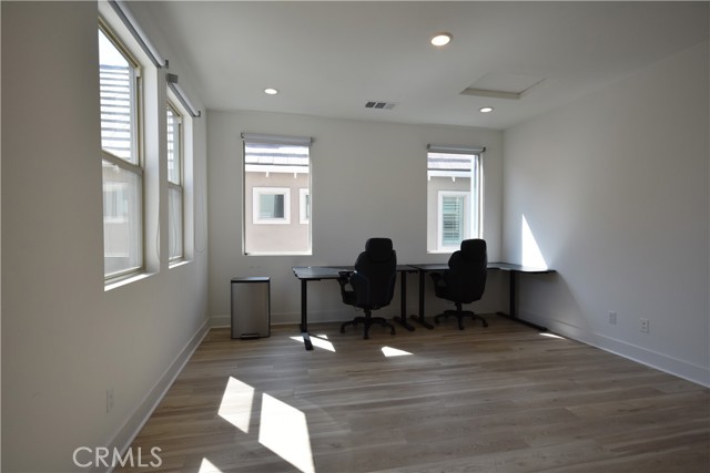 MLS #OC25235047 image #35