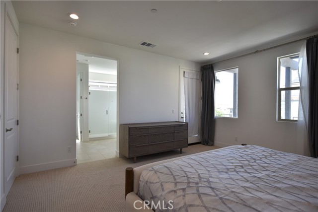 MLS #OC25235047 image #42