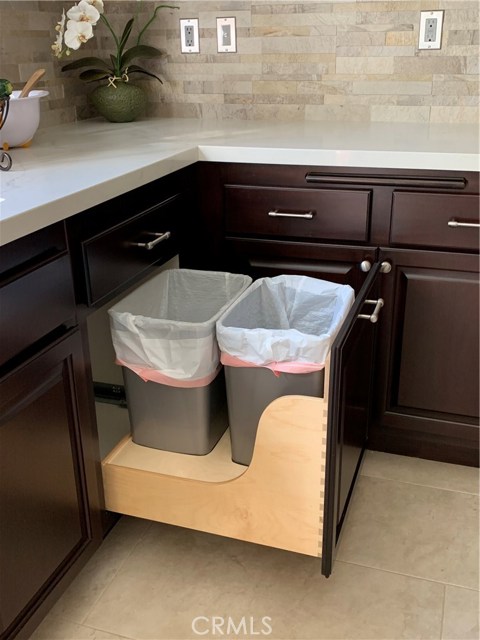 MLS #OC25235050 image #11