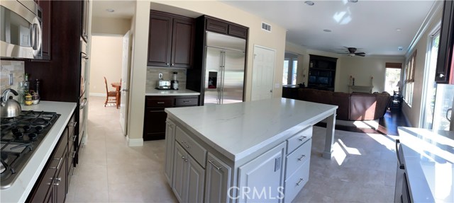 MLS #OC25235050 image #8