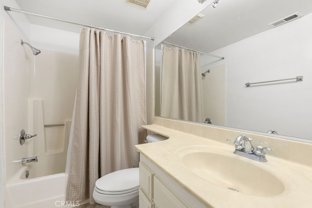 MLS #OC25235070 image #8