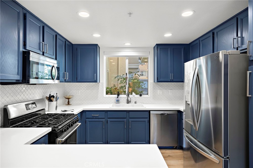 MLS #OC25235109 image #3