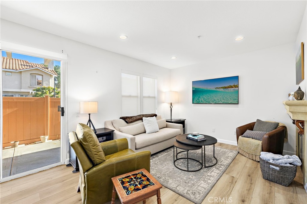 MLS #OC25235109 image #5