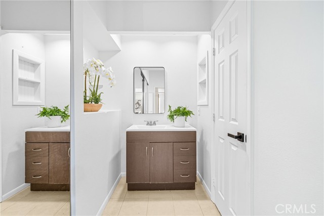 MLS #OC25235173 image #19