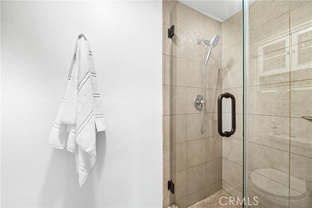 MLS #OC25235173 image #20