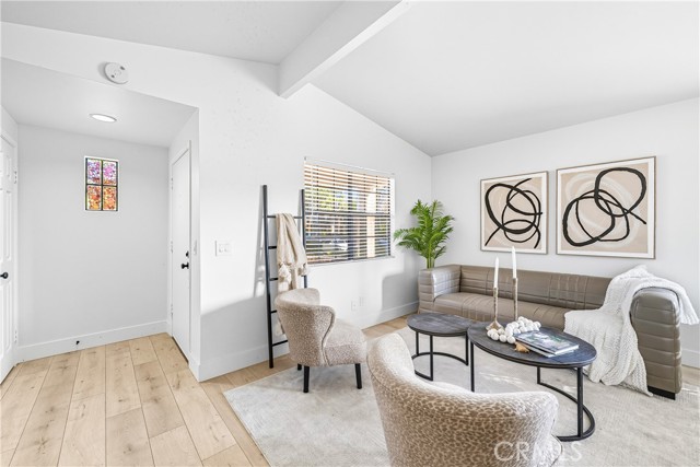 MLS #OC25235173 image #5