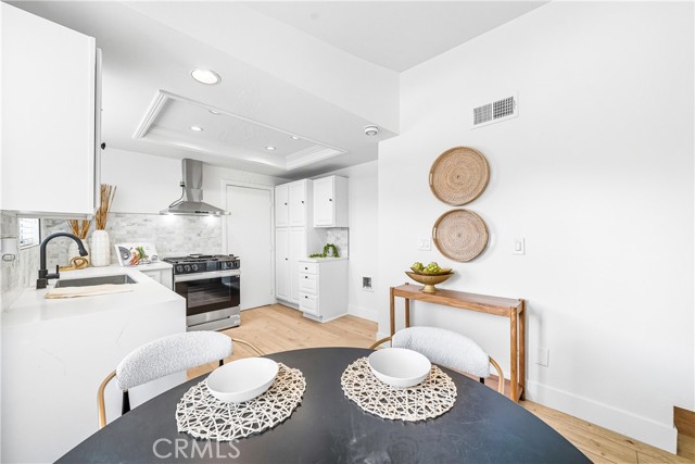 MLS #OC25235173 image #7