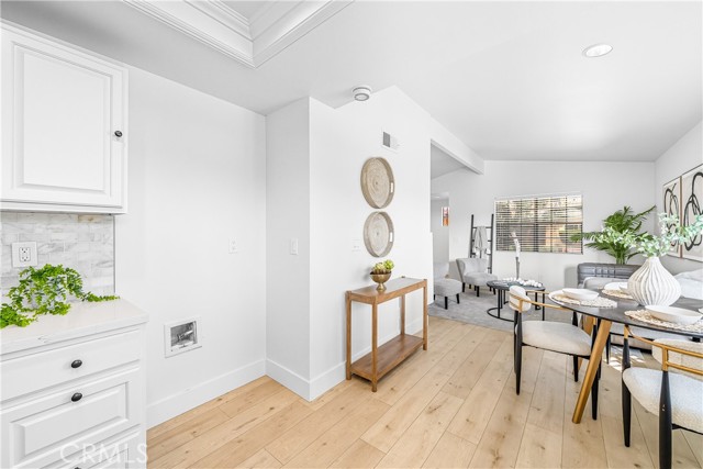 MLS #OC25235173 image #8