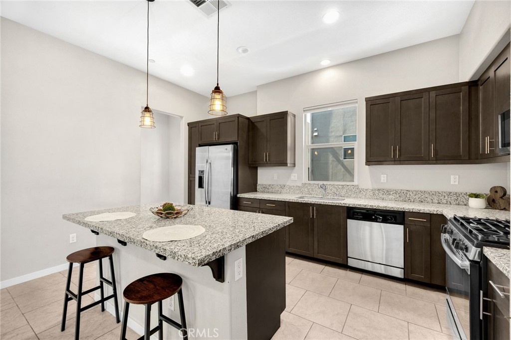 MLS #OC25235222 image #14