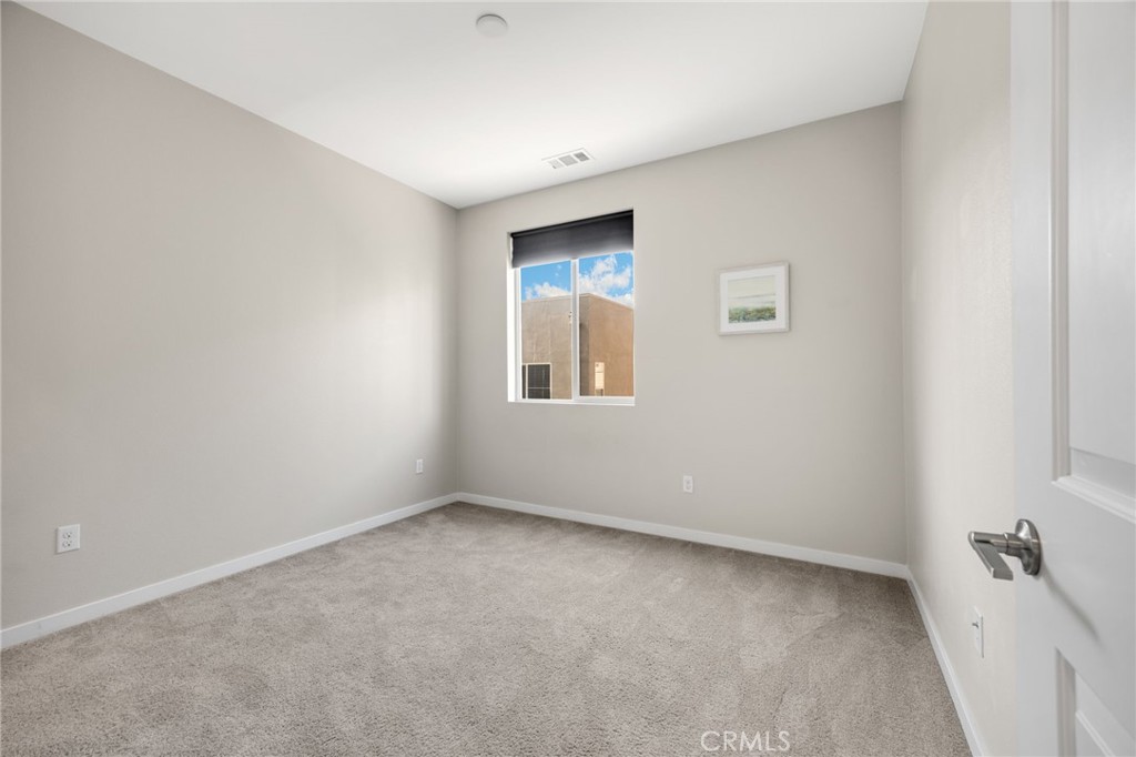 MLS #OC25235222 image #31