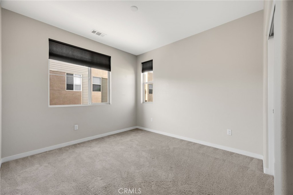 MLS #OC25235222 image #32