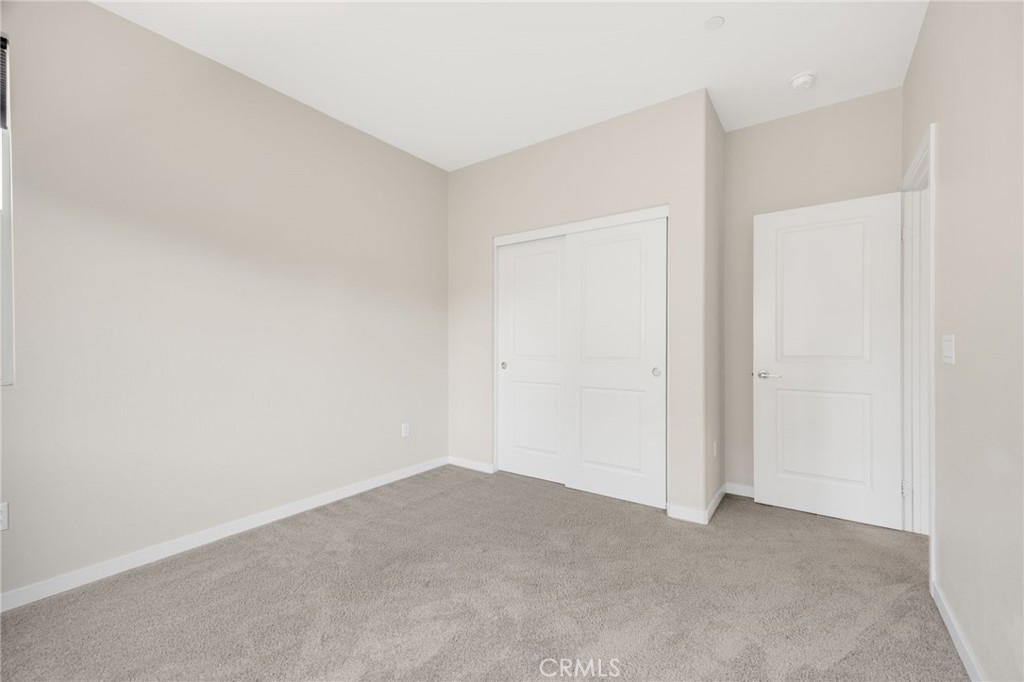 MLS #OC25235222 image #33