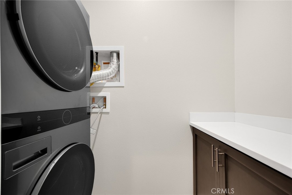 MLS #OC25235222 image #34