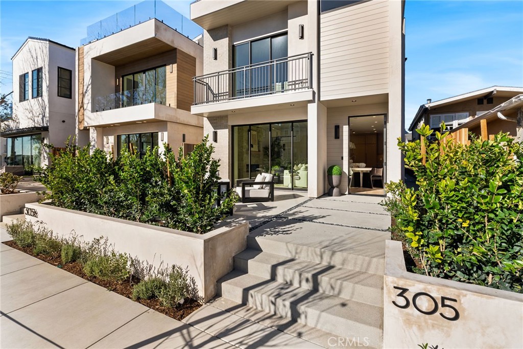 MLS #OC25235247 image #1