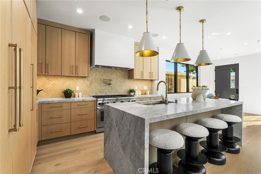 MLS #OC25235247 image #12